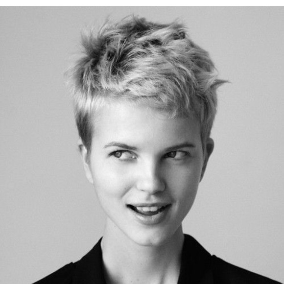 Meet your Posher, Margo - Picture 1 of 1